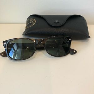 RayBan Tortoise Shell Wayfarer Sunglasses